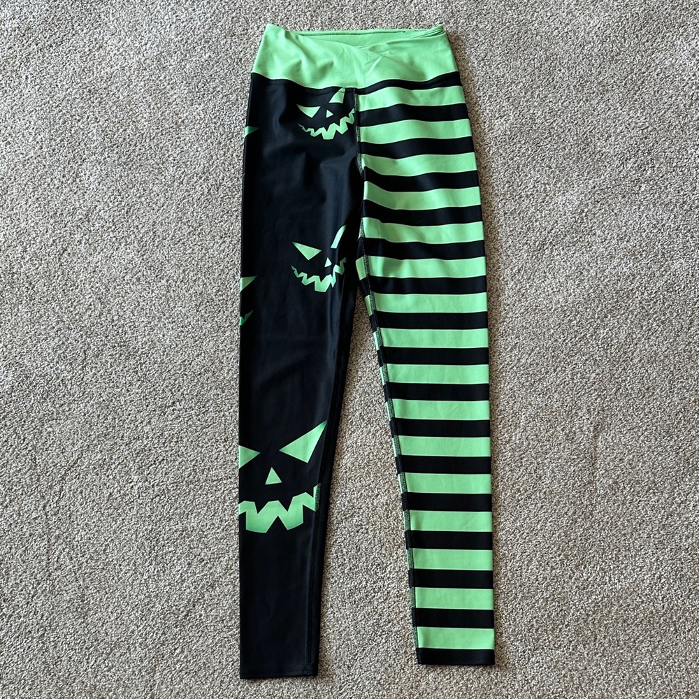 Vastitch ~ Halloween Leggings ~ Green/Black ~ S